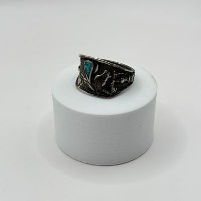 LOT 100J: Turquoise Cat Ring Size 13, Pendant w/ 18" Necklace & 6.5" Native American Style Charm Bracelet