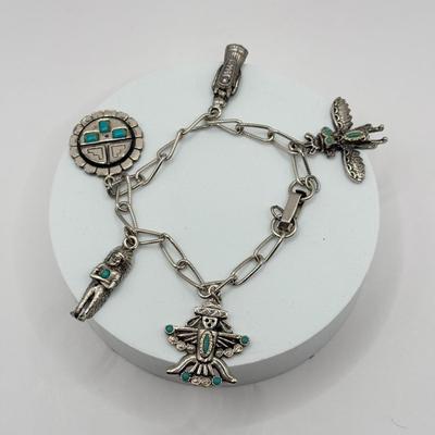LOT 100J: Turquoise Cat Ring Size 13, Pendant w/ 18" Necklace & 6.5" Native American Style Charm Bracelet