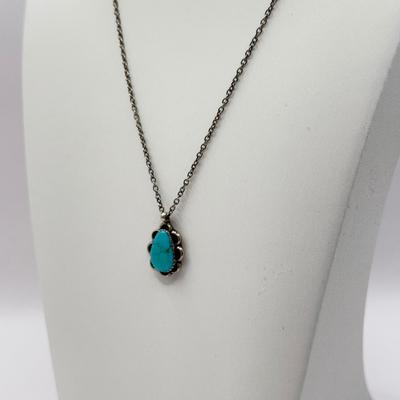 LOT 100J: Turquoise Cat Ring Size 13, Pendant w/ 18" Necklace & 6.5" Native American Style Charm Bracelet