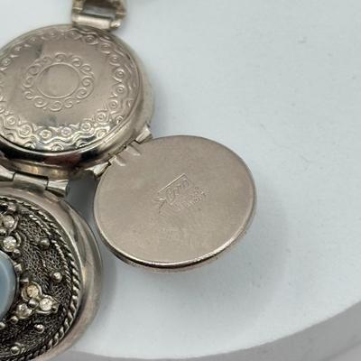 LOT 105J: Vintage Coro Cameo Locket Brooch