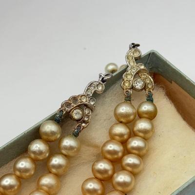 LOT 109J: Vintage “Pearl” Collection - Hair Comb & Necklaces