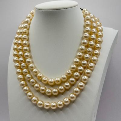 LOT 109J: Vintage “Pearl” Collection - Hair Comb & Necklaces