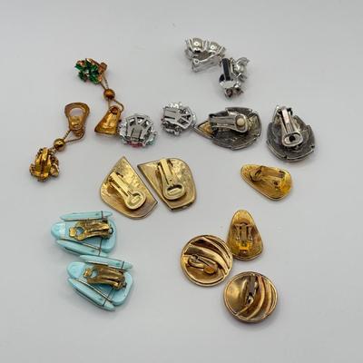 LOT 110J: Collection of Vintage Clip On Earrings - Enamel & More