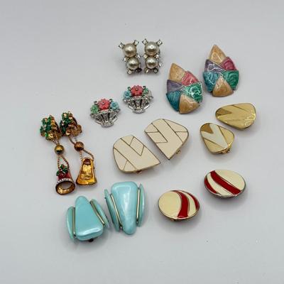 LOT 110J: Collection of Vintage Clip On Earrings - Enamel & More