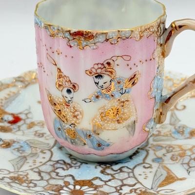 LOT 140K: Vintage Hand Painted Noritake Japanese Lustreware Teapot & Beautiful Hand Painted Tea Cup & Saucers