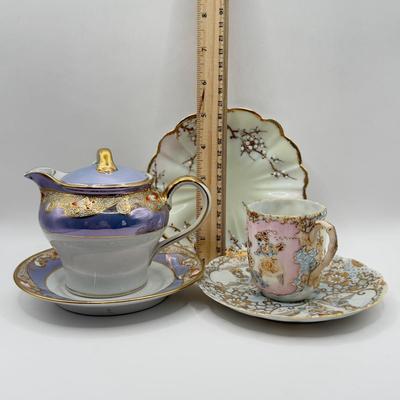 LOT 140K: Vintage Hand Painted Noritake Japanese Lustreware Teapot & Beautiful Hand Painted Tea Cup & Saucers