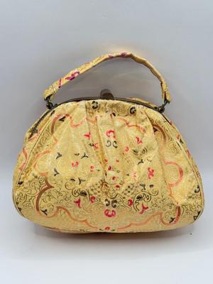 LOT 148K: Vintage Gold Evening Shoes w/ Ornate Design Bag