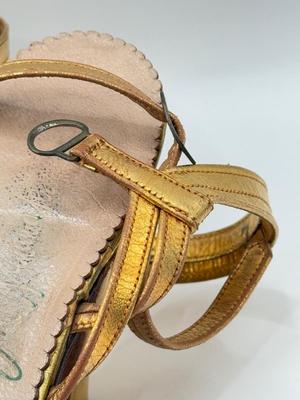 LOT 148K: Vintage Gold Evening Shoes w/ Ornate Design Bag