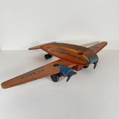 LOT 152 O: Vintage Fischer Price American Airlines Flagship Wooden Airplane Toy
