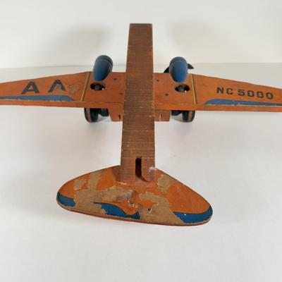 LOT 152 O: Vintage Fischer Price American Airlines Flagship Wooden Airplane Toy