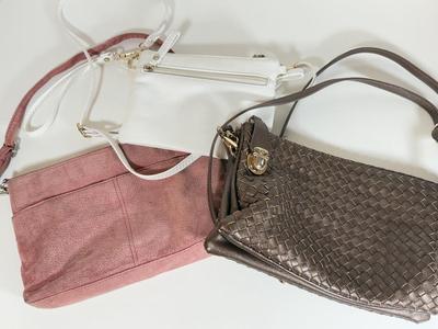LOT 153B: Fashion Handbags incl. Genuine Suede Leather