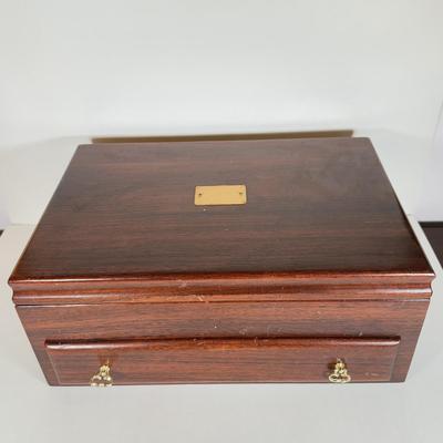 LOT 156L: Towle Sterling Silver French Provincial Flatware Set w/ Tarnish Proof Case (2950g)