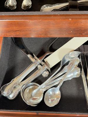 LOT 156L: Towle Sterling Silver French Provincial Flatware Set w/ Tarnish Proof Case (2950g)