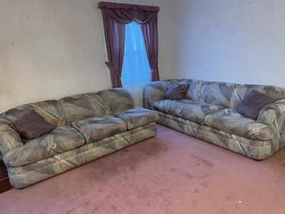 LOT 160L: Pair of 1980s Print Sofas - Good Condition