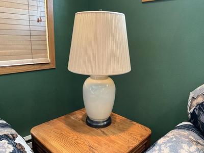 Ceramic Table Lamp w/Brass bottom