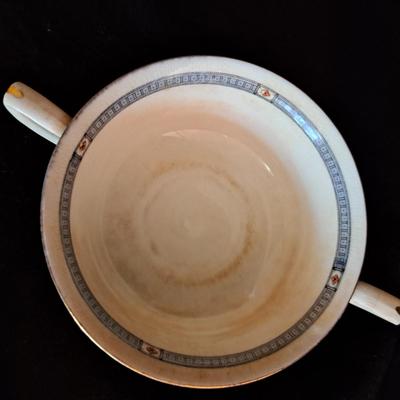 Royal Worcester Fine Bone China Set "The Duchess" (D-SD)