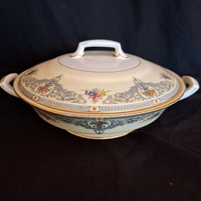 Royal Worcester Fine Bone China Set "The Duchess" (D-SD)