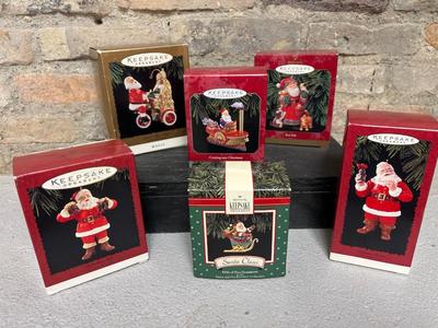 Santa ornament lot #1