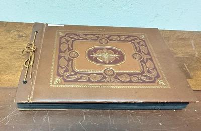Lot of 3 old photo albums - family pictures including work trips and vacations in many parts of California