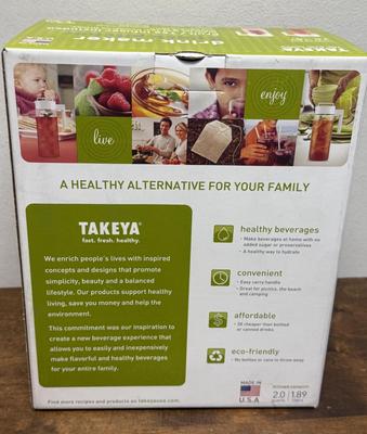 TAKEYA Made in USA Drink Maker 2 Pack Pitcher Set Fruit / Tea Infuser included NEW