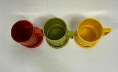 3 Vintage Tupperware Stackable Sealable Coffee Mugs with lids/coasters green orange yellow