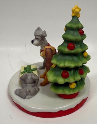 Vintage Walt Disney Christmas 1980 Lady & the Tramp Figurine bisque porcelain