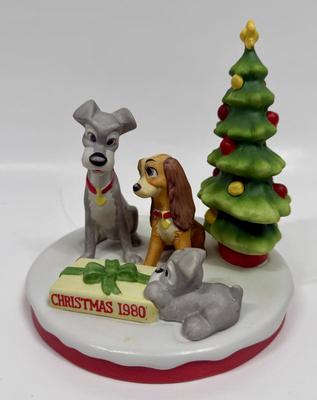 Vintage Walt Disney Christmas 1980 Lady & the Tramp Figurine bisque porcelain