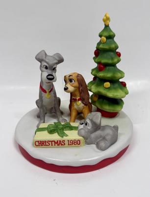 Vintage Walt Disney Christmas 1980 Lady & the Tramp Figurine bisque porcelain