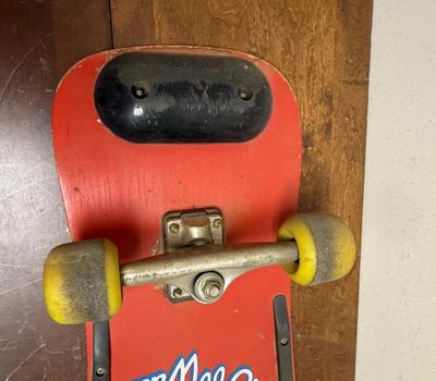 VALTERRA - Off the Wall - Vintage 80's Skateboard