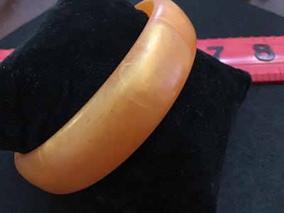 Vintage Creamsicle Lucite Bangle