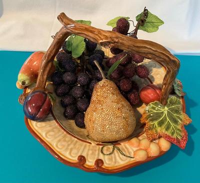 Fritz & Floyd basket bowl w/fruit
