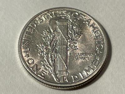 1943-P BRILLIANT UNCIRCULATED CONDITION MERCURY SILVER DIME AS PICTURED. COIN #3.