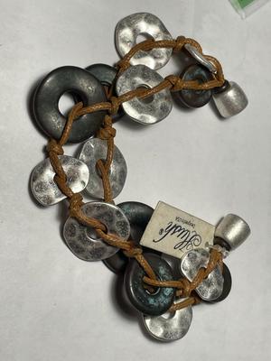 Vintage New w/Tags Metal Washer Disc Bracelet w/Magnetic Clasp 7.25" Long as Pictured.