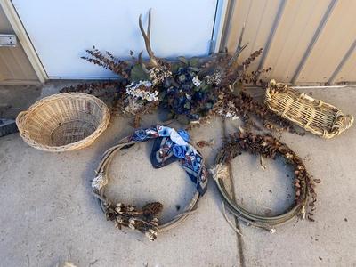 UNIQUE HOME DECOR MADE FROM ANTLERS AND ROPES