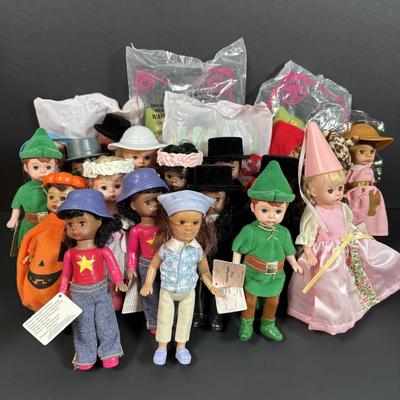 LOT 136: McDonalds Madame Alexander Happy Meal Toys