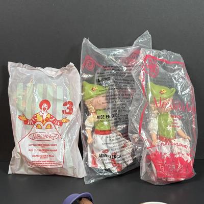 LOT 136: McDonalds Madame Alexander Happy Meal Toys