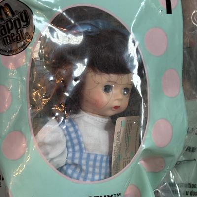 LOT 137: New in Package McDonalds Happy Meal Toys: Wizard of Oz Madame Alexander (8) & 2005 Madame Alexander 1-10