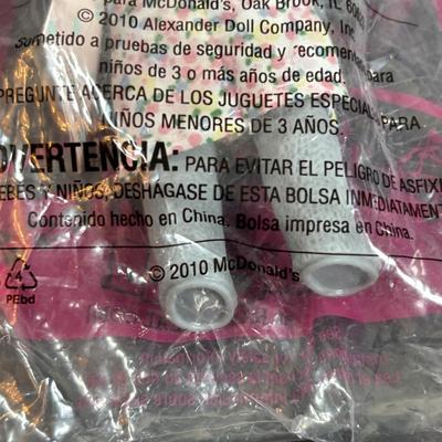 LOT 138: 1977 McDonalds Happy Meal Illustrated Classics Books Vol 1-4 The Wizard of Oz, Tom Sawyer, Black Beauty, A Christmas Carol &...