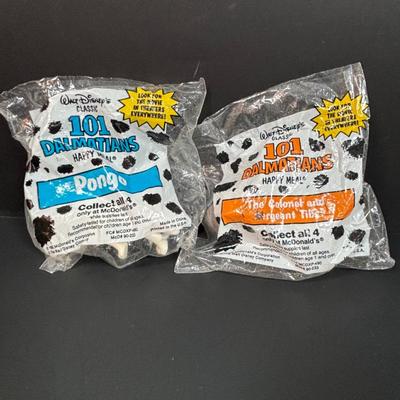 LOT 142: NIP McDonalds Happy Meal Toys: Spy Kids 2, Puss in Boots, Snow White, Bambi & 101 Dalmatians