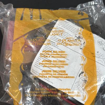 LOT 143: NIP McDonalds Happy Meal Toys: 3-D Spy Kids (6) Complete, Peter Pan, Treasure Planet & Atlantis