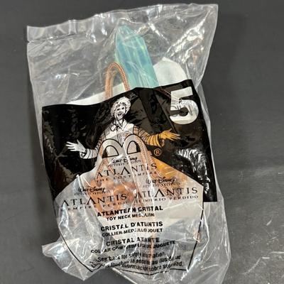 LOT 143: NIP McDonalds Happy Meal Toys: 3-D Spy Kids (6) Complete, Peter Pan, Treasure Planet & Atlantis