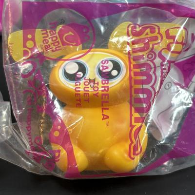 LOT 144: NIP McDonalds Ty Teenie Beanie Babies 1-18, Country Bears (8) & Fijit Friends Shimmies 1-6