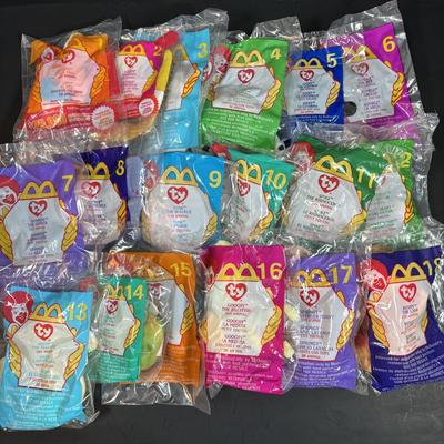 LOT 144: NIP McDonalds Ty Teenie Beanie Babies 1-18, Country Bears (8) & Fijit Friends Shimmies 1-6