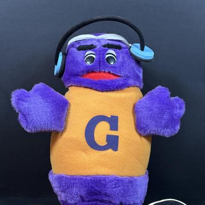 LOT 149: Vintage Early Birdie & Grimace Plush Toys & McDonalds Plastic Dishes (5)