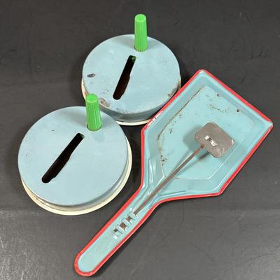 LOT 158: Vintage US Metal Toy Mg. Co, Noise Makers (qty 4), View Master Reels, Clown Toy & More