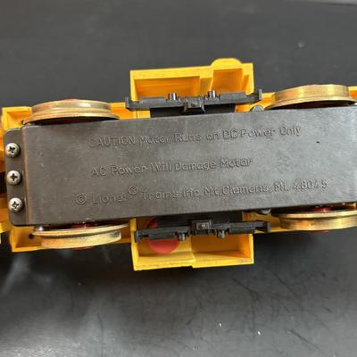 LOT 159: Lionel 87208n Wile E. Coyote & Road Runner Handcar in O Scale (Missing Wile E. Coyote)