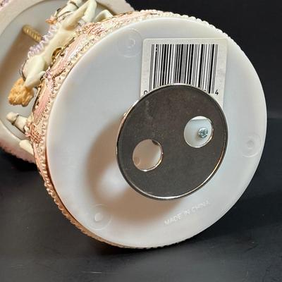 LOT 160: Flower & Angel Suncatchers, Gift Gallery Musical Revolving Carousel