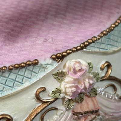 LOT 160: Flower & Angel Suncatchers, Gift Gallery Musical Revolving Carousel