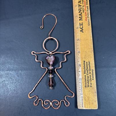 LOT 160: Flower & Angel Suncatchers, Gift Gallery Musical Revolving Carousel