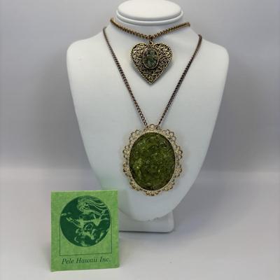 LOT 332: Vintage Pele Collection Necklaces in Olivine & Vintage 70 Mod White Geometric Style Necklaces